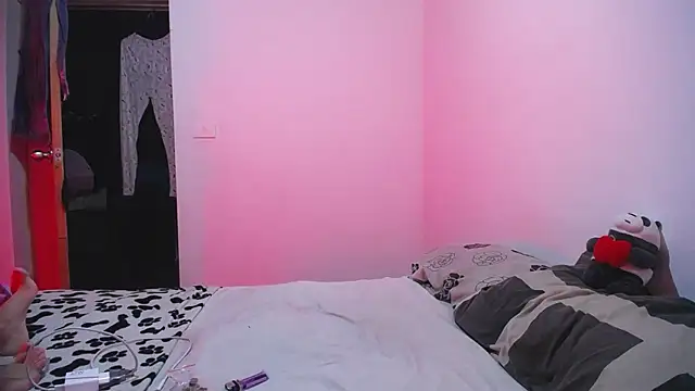 Candy Grey28 online show from 29, 10, 2025