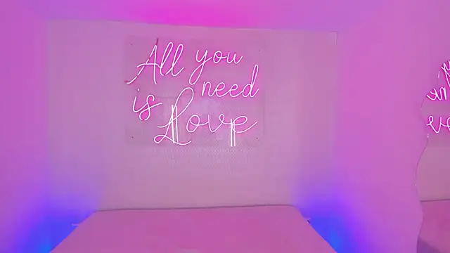 aleksandramiller  online show from 21, 4, 2026