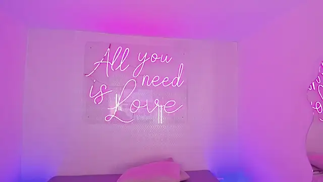 aleksandramiller  online show from 12, 5, 2026