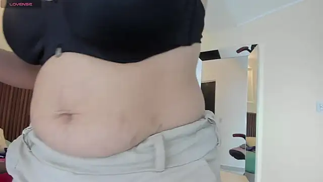 Snapshot of GIANAMILLER6 chatting on 30, 10, 2025 GIANAMILLER6 online show from 30, 10, 2025