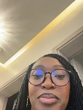 Snapshot of YallianaBrooks chatting on 23, 7, 2026 YallianaBrooks online show from 23, 7, 2026