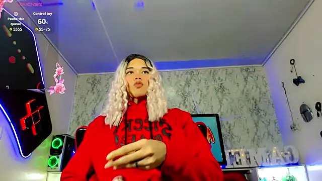 Madison Mujica online show from 9, 10, 2025