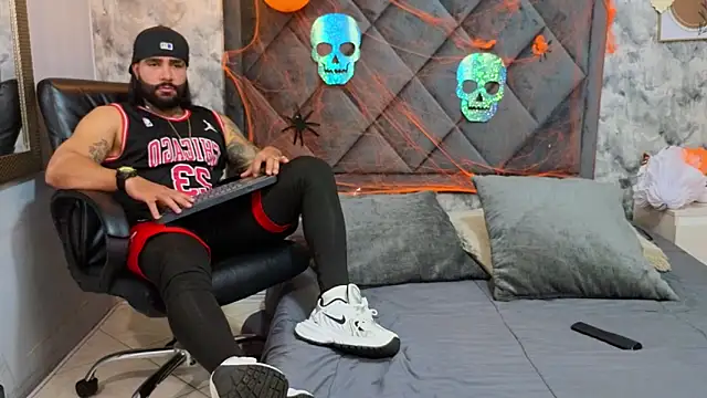 Apolo rousse1 online show from 14, 10, 2025