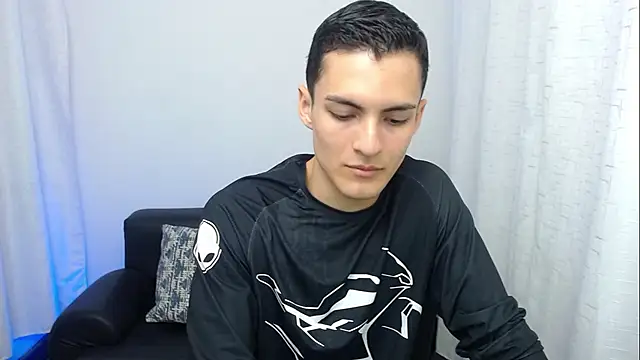 Matiius18 online show from 3, 12, 2025