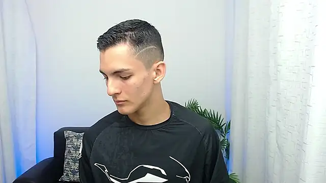 Matiius18 online show from 8, 11, 2025