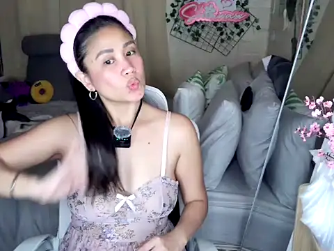 Snapshot of Shiawase1125 chatting on 29, 9, 2025 Shiawase1125 online show from 29, 9, 2025