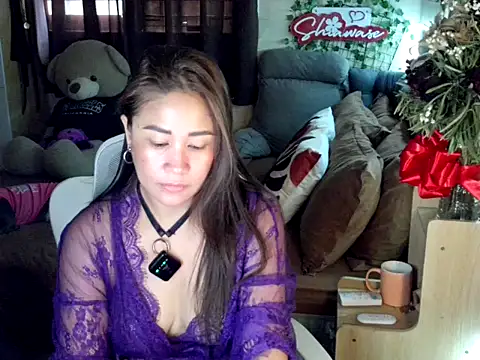 Shiawase1125 online show from 11, 3, 2026