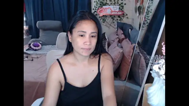 Snapshot of Shiawase1125 chatting on 15, 11, 2025 Shiawase1125 online show from 15, 11, 2025