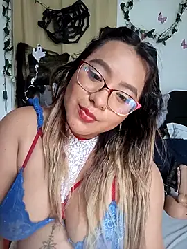 AsshleyVillaloboss online show from 22, 10, 2025