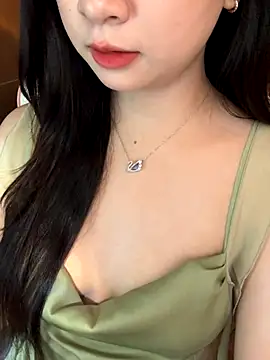 Snapshot of Nana_kute20 chatting on 27, 10, 2025 Nana kute20 online show from 27, 10, 2025