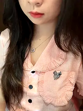 Snapshot of Nana_kute20 chatting on 22, 10, 2025 Nana kute20 online show from 22, 10, 2025