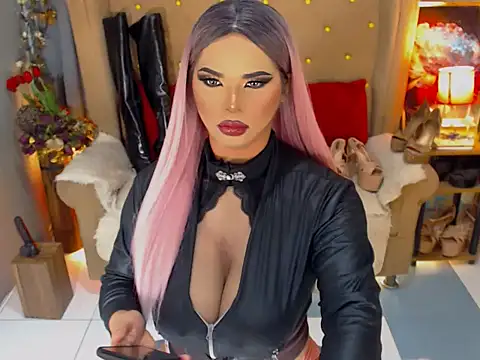 UrQueenDomCumTS online show from 24, 6, 2026