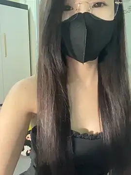 Snapshot of Dior_baby chatting on 13, 10, 2025 Dior baby online show from 13, 10, 2025