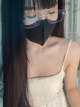 Snapshot of Dior_baby chatting on 29, 11, 2025 Dior baby online show from 29, 11, 2025