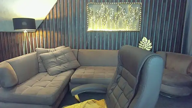 KattyRose8 online show from 5, 4, 2026