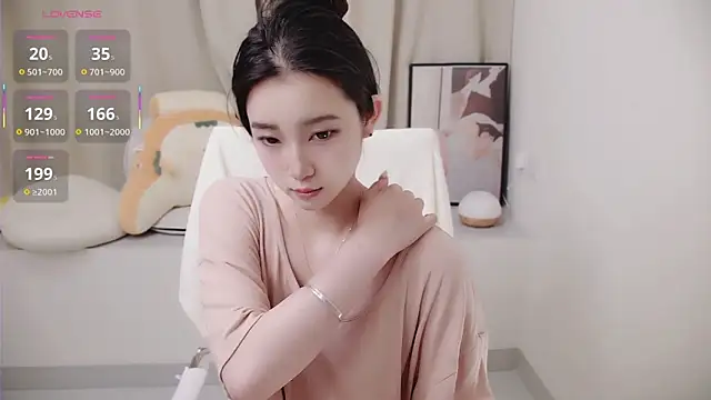 Snapshot of seoYuki chatting on 15, 11, 2025 seoYuki online show from 15, 11, 2025