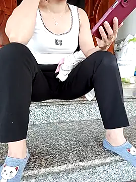 Sweet-Berry89 online show from 3, 10, 2025