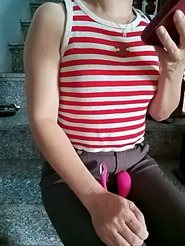Sweet-Berry89 online show from 23, 9, 2025