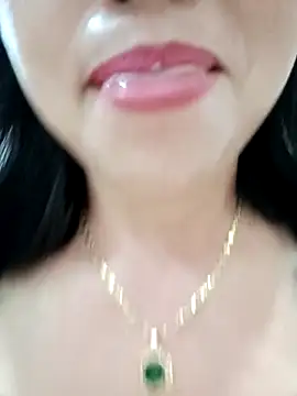 Kim-Anhh online show from 2, 10, 2025