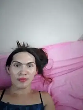 Snapshot of Pinkyweb_03 chatting on 5, 6, 2026 Pinkyweb 03 online show from 5, 6, 2026