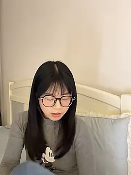 Ella-A9 online show from 3, 11, 2025