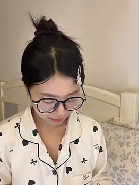 Ella-A9 online show from 6, 11, 2025