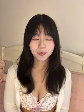 Ella-A9 online show from 14, 10, 2025