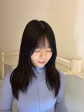 Ella-A9 online show from 28, 10, 2025