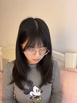 Ella-A9 online show from 18, 10, 2025