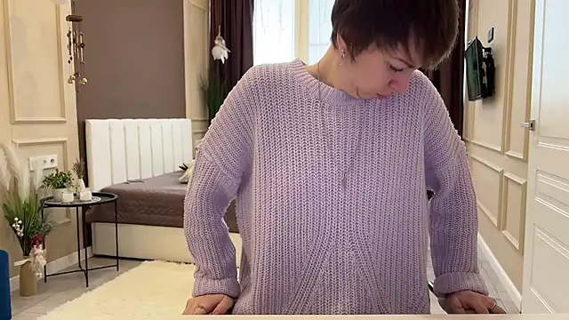 daniellia  online show from 9, 2, 2026