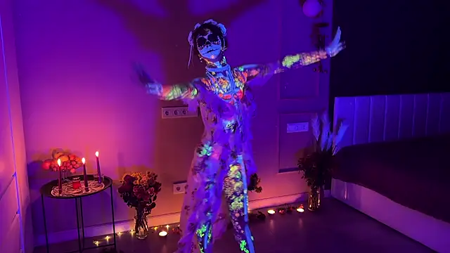 daniellia  online show from 1, 11, 2025