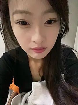 MengMeng0515 online show from 16, 11, 2025