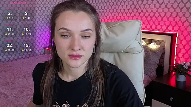 EmmySkyy online show from 22, 9, 2025