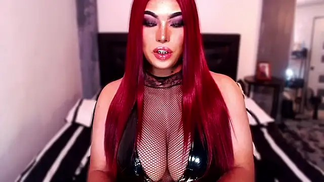 xTrixieMae online show from 15, 10, 2025