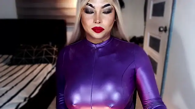 xTrixieMae online show from 14, 1, 2026