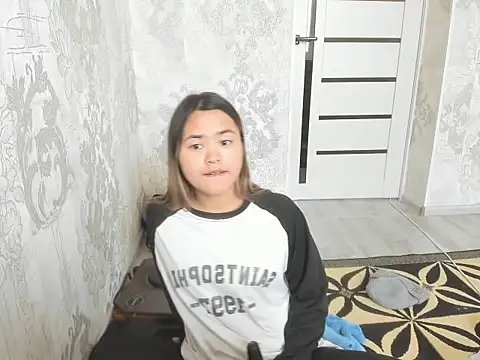 Snapshot of saika_blush chatting on 5, 12, 2025 saika blush online show from 5, 12, 2025