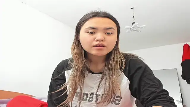 Snapshot of saika_blush chatting on 4, 2, 2026 saika blush online show from 4, 2, 2026