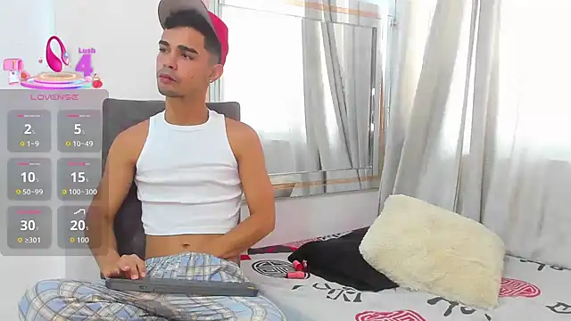 Violet Dream2 online show from 26, 10, 2025