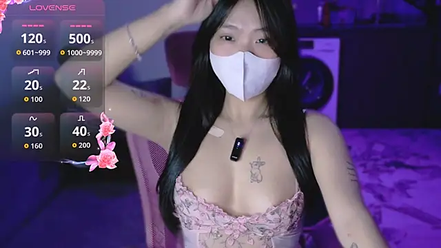 Phuong Bee online show from 9, 5, 2026