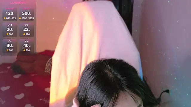 Snapshot of Phuong_Bee chatting on 20, 9, 2025 Phuong Bee online show from 20, 9, 2025