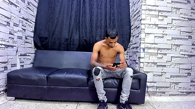 Crazy Cult Sex online show from 27, 11, 2025