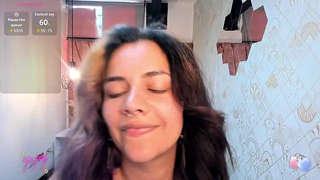 Kiara Cruz   online show from 26, 3, 2026