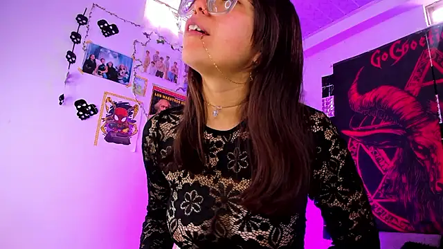 UchikyDoll online show from 17, 2, 2026