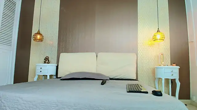 Tiifany Baker online show from 15, 1, 2026