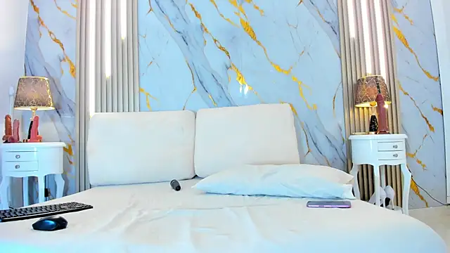 Tiifany Baker online show from 31, 3, 2026