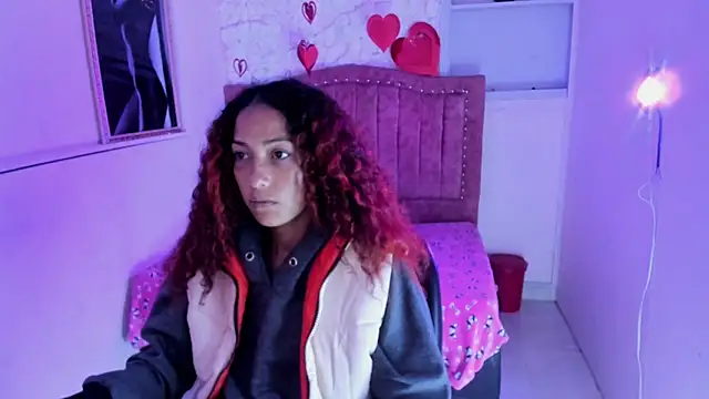 candela ruiz online show from 17, 9, 2025