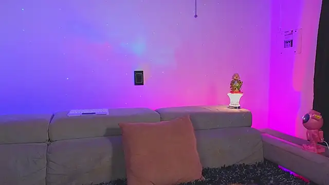 chloe ember online show from 2, 12, 2025