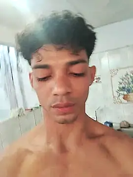 Brayanellatino online show from 2, 4, 2026