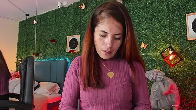 Linagh  online show from 10, 4, 2026