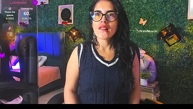 Linagh  online show from 4, 11, 2025